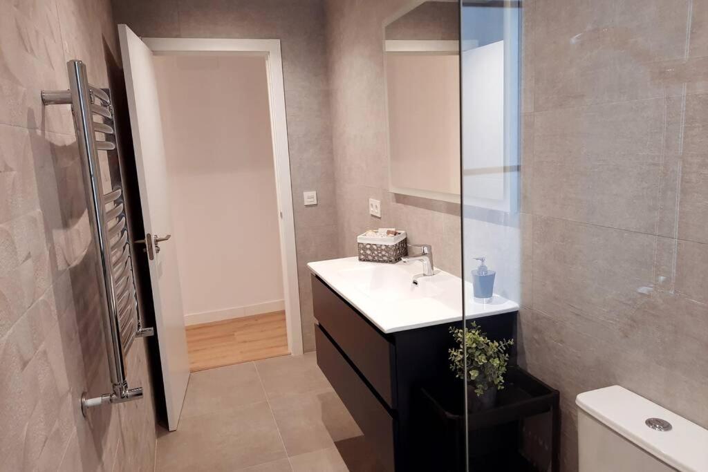 Apartamentos Milan 2 Овьедо Экстерьер фото