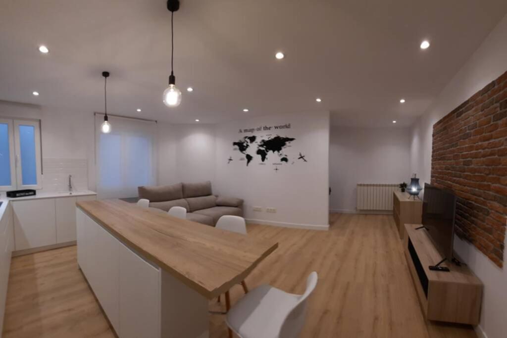 Apartamentos Milan 2 Овьедо Экстерьер фото